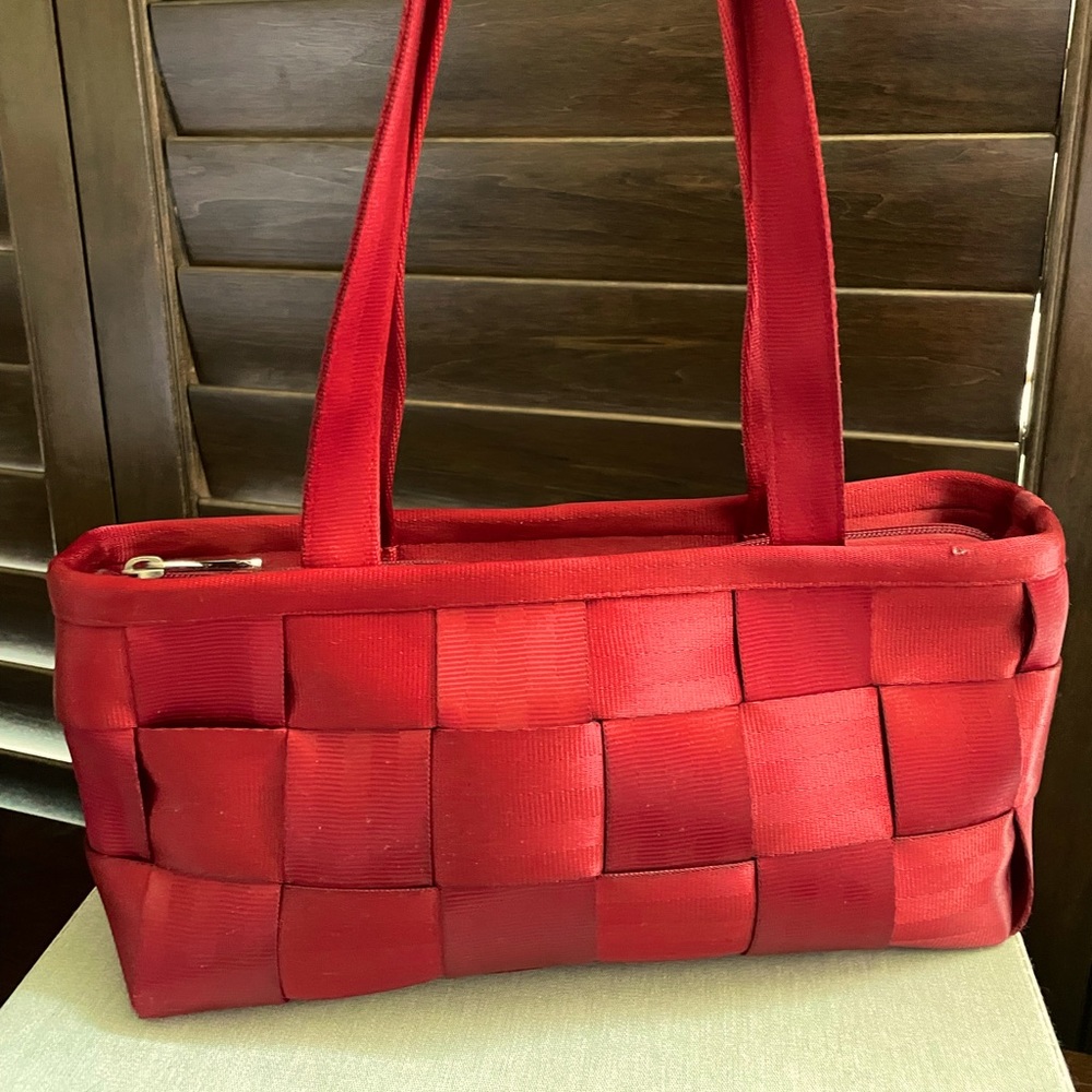 HARVEYS  Recycled Red Seatbelt Tote Bag